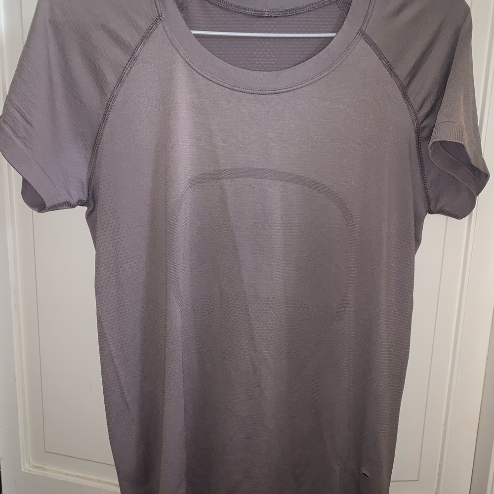 Lululemon swiftly tech short sleeve